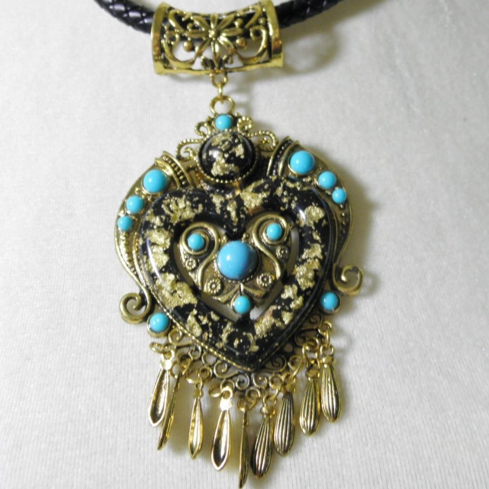 Boho Tassel and Heart Turquoise Pendant - Picture 2 of 12